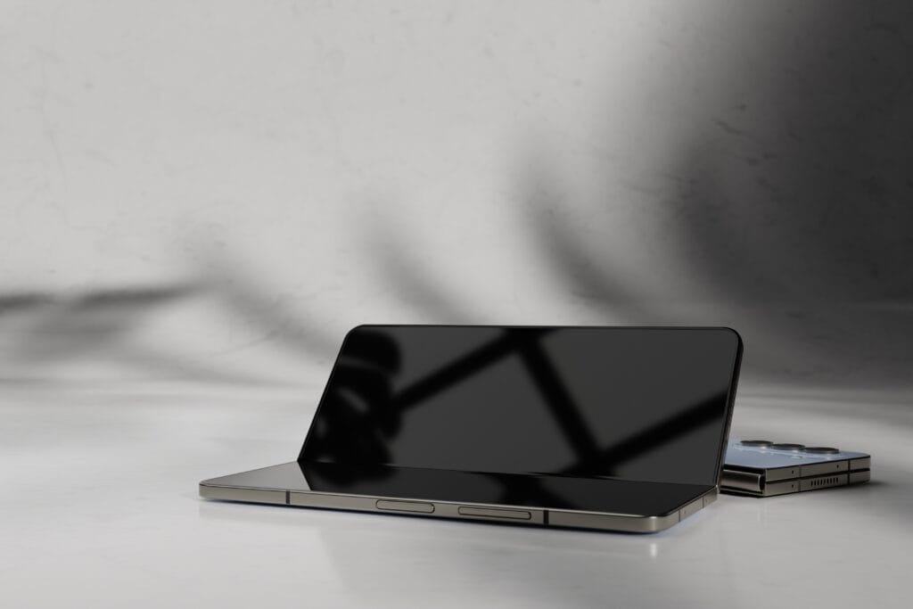 folding smartphones
